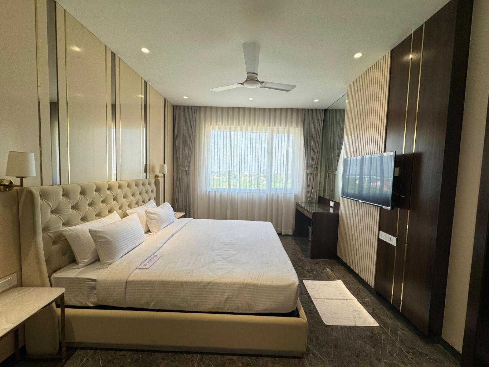 Hotel Carnival Parbhani Ngoại thất bức ảnh