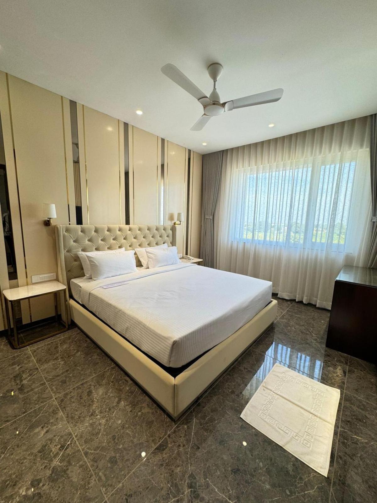 Hotel Carnival Parbhani Ngoại thất bức ảnh
